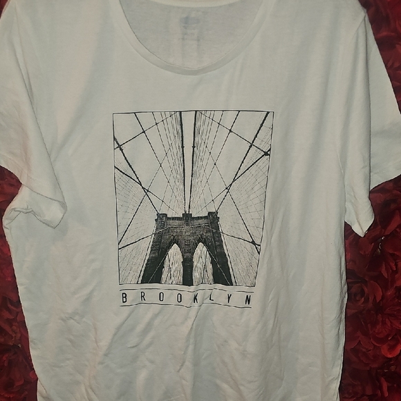 Old Navy Brooklyn Graphic T-Shirt Size Xlarge - Picture 1 of 4